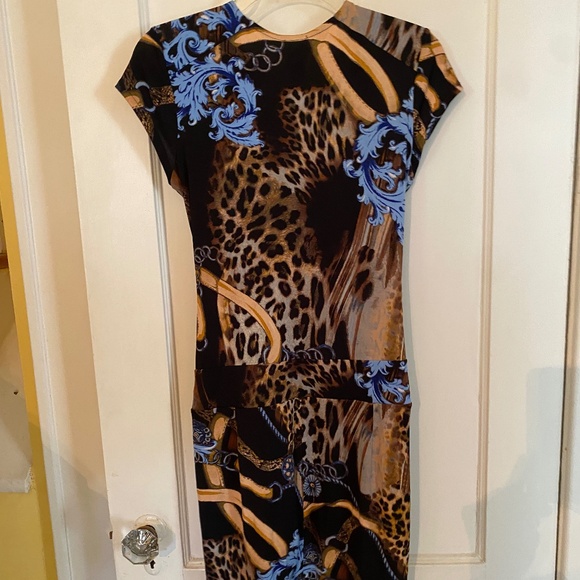 CACHE Dress, Faux Wrap, Cap Sleeve, Leopard/Baroque/Lux print, Pullover - Picture 6 of 14